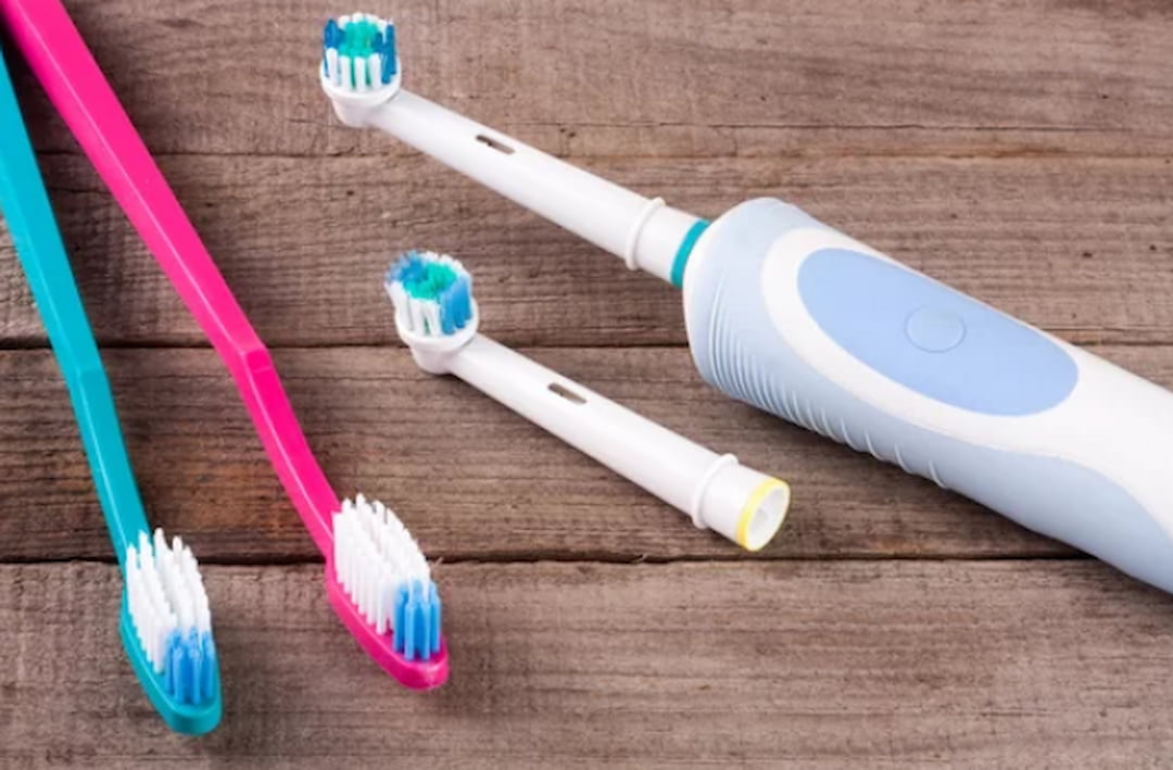 manual and electric toothbrushes
